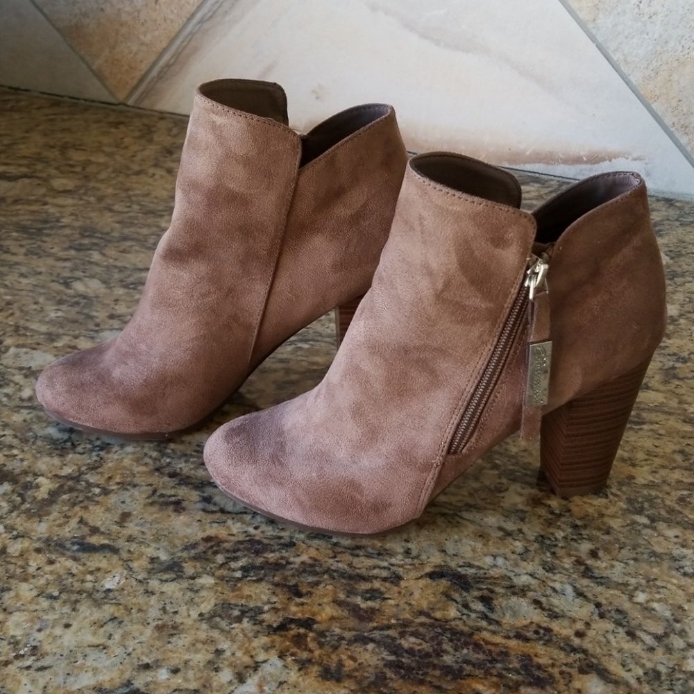 ankle boots